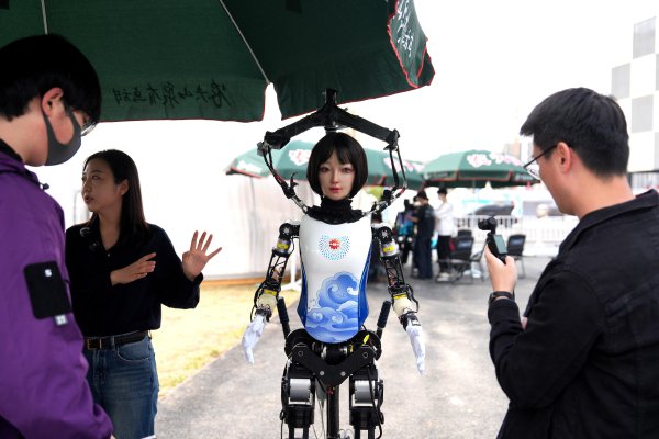 全球首个东说念主形机器东说念主半马，近20支赛队插足！剧透来了